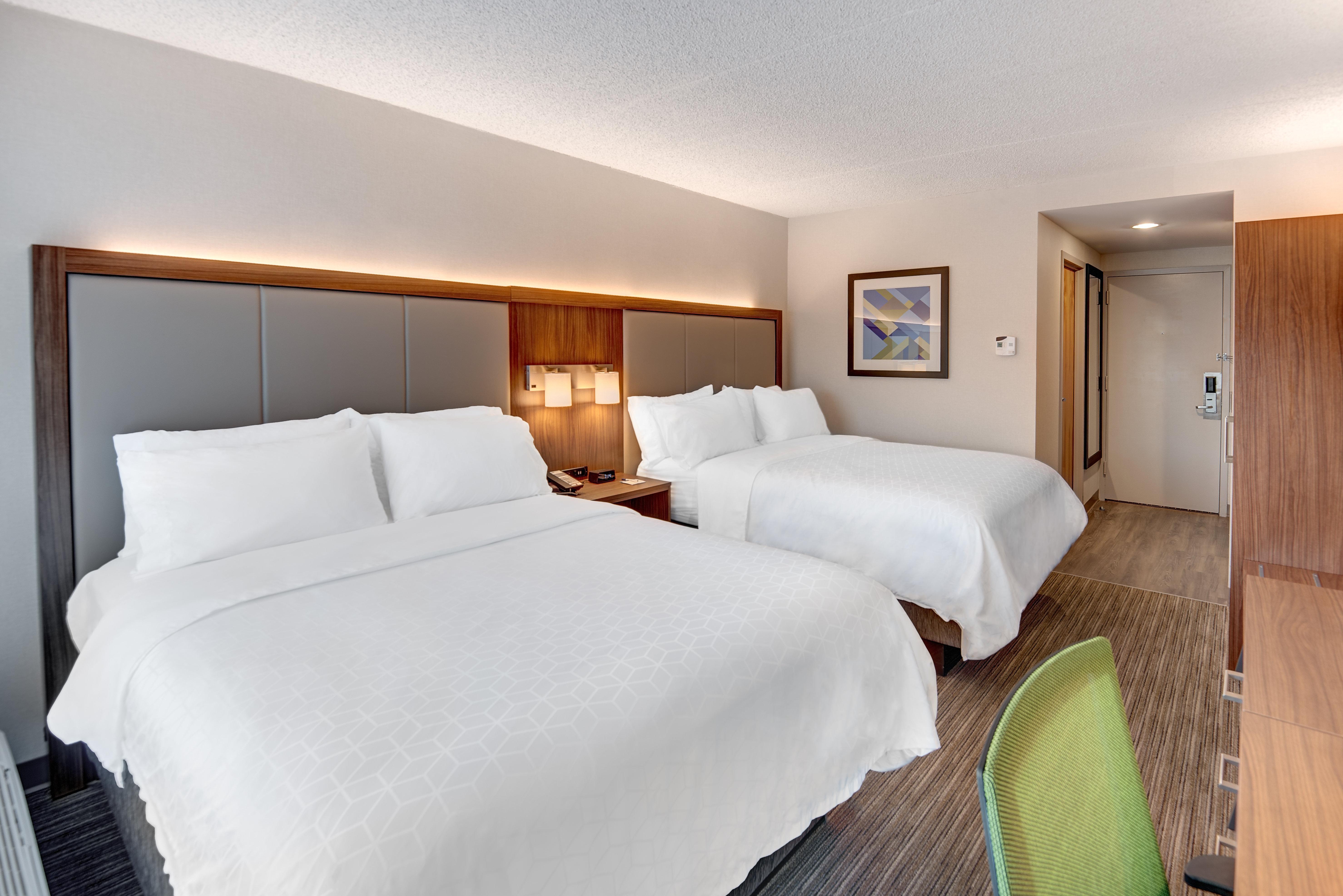 Holiday Inn Express & Suites West Long Branch - Eatontown By Ihg Exterior photo